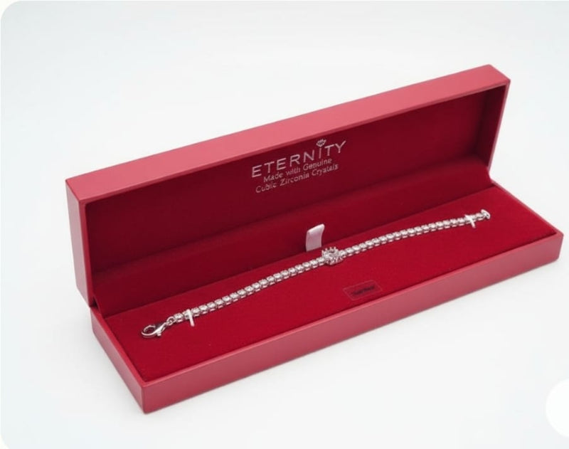 Eleganter Armreif (Bracelet) für Damen – Silberplattiert mit Zirkonia-Kristallen – ETERNITY (Inkl. Elegante Geschenkbox)